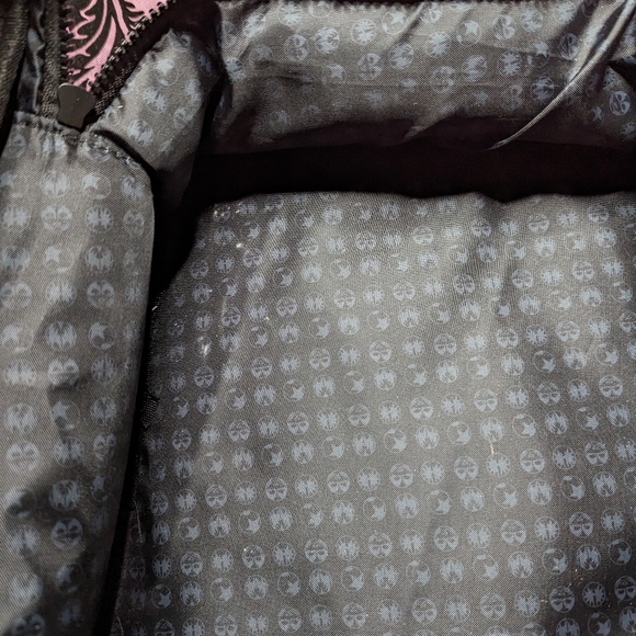 Kiss hologram glamlite makeup bag - Picture 6 of 6